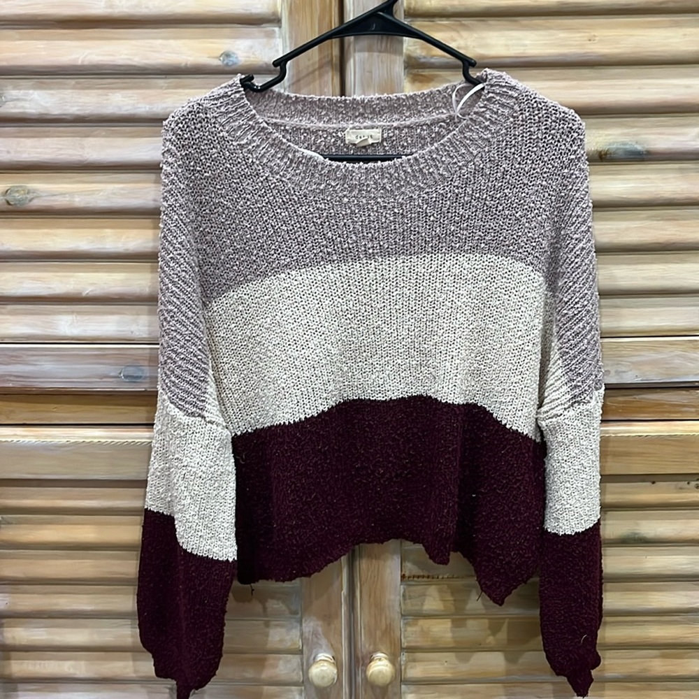 Debut Cropped Tricolor Sweater